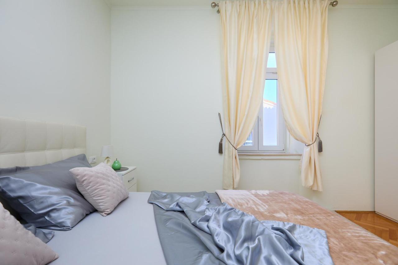 Spacious 4 Bedroom Dubrovnik Apartment Exteriör bild